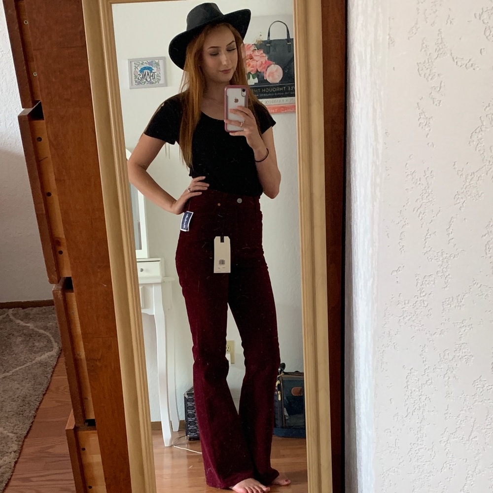 Levi’s Bellbottoms Flare Corduroy Red